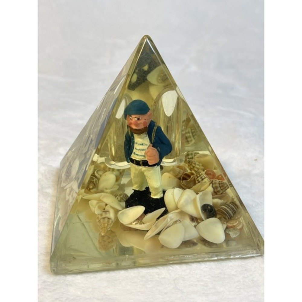 Vtg Acrylic Pyramid Sea Shell Water Globe Paperweight 2 Pen‎ Holder SAILOR Man